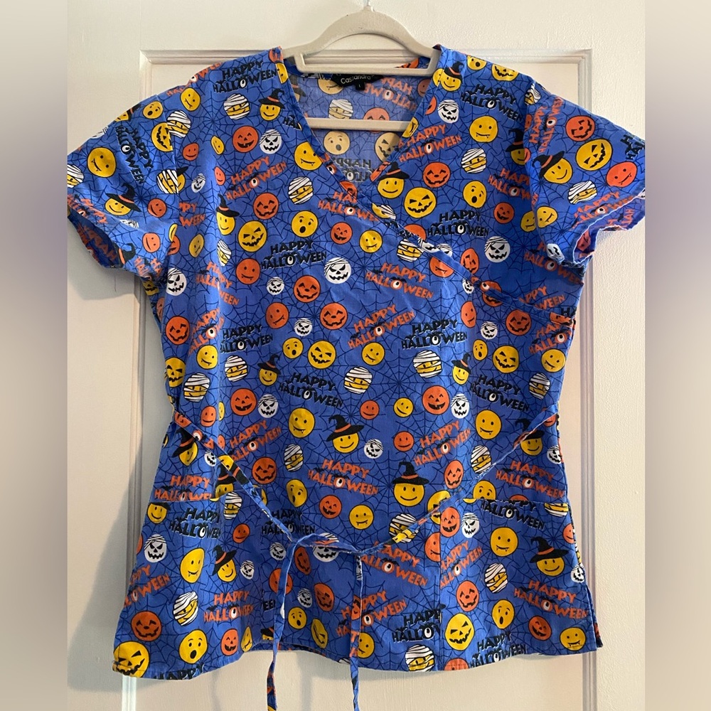VTG Cassandra Women’s Halloween Women's Tunic Hospital Scrubs Top Size Large